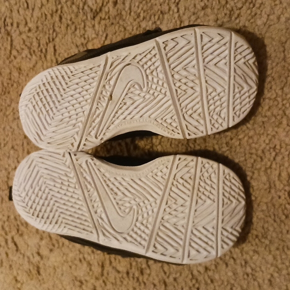 Nike Team Hustle 08 - Picture 4 of 6